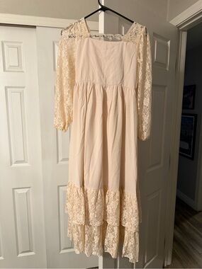 Cream Lace Long Sleeve Midi Dress